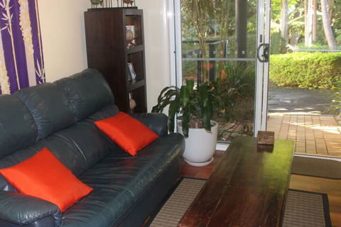 Azura Beach House B&B - Broome Tourism 4