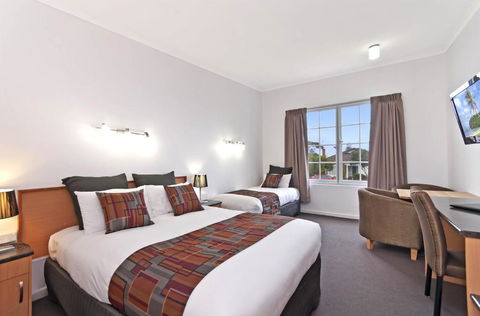 William Dutton Motel - Broome Tourism 1