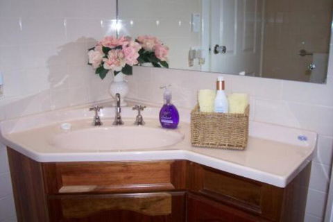 Cottage On Tottenham - Broome Tourism 5