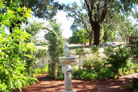 Cottage On Tottenham - Broome Tourism 7