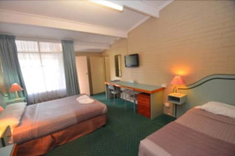 Parkview Motor Inn Parkes - Broome Tourism 7