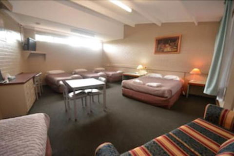 Parkview Motor Inn Parkes - Broome Tourism 2