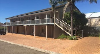 Holiday Lodge Motor Inn - Broome Tourism 2