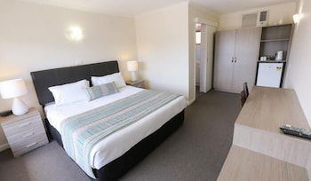 Seven Pines Motor Inn - Broome Tourism 3