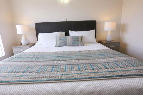 Seven Pines Motor Inn - Broome Tourism 6