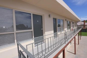 Seven Pines Motor Inn - Broome Tourism 1