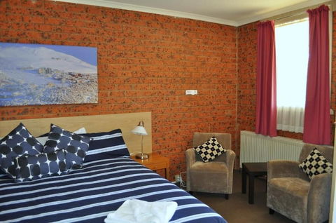 Merrijig Motor Inn Resort - Broome Tourism 6