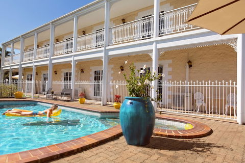 White Lace Motor Inn - Broome Tourism 1