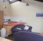 Alpha Centauri 8 Budget Jindabyne Holiday Apartment - Broome Tourism