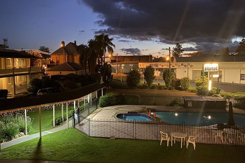 Bucketts Way Motel And Restaurant - Broome Tourism 1