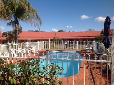 Gloucester Country Lodge - Broome Tourism 5
