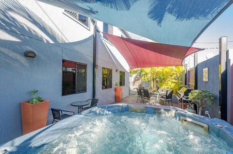 Central Studio Accommodation - Broome Tourism 0