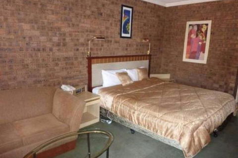Countryman Motor Inn - Broome Tourism 4