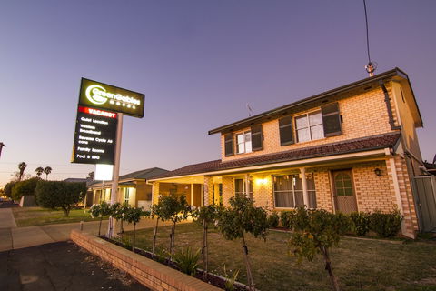 Green Gables Motel - Broome Tourism 1