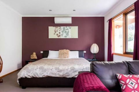 Adriennes Country Retreat - Broome Tourism 0