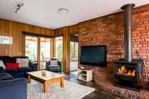 Adriennes Country Retreat - Broome Tourism 4