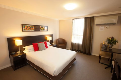 Wine Country Motor Inn - Broome Tourism 5