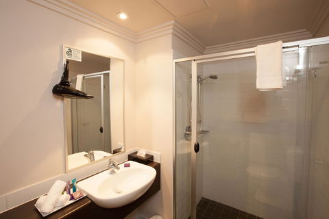 Wine Country Motor Inn - Broome Tourism 4
