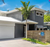Elua Beach House Modern Central Home w / Swim Spa - Broome Tourism