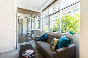 Vance 2Bdr Melbourne Apartment - Broome Tourism 6