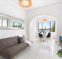 Minimalist Beachfront Apartment - Broome Tourism