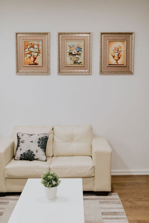 116glen Manor 3 - Broome Tourism 1