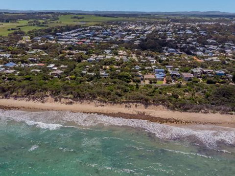 DRIFTAWAY ACROSS FROM SURF BEACH - Broome Tourism 4