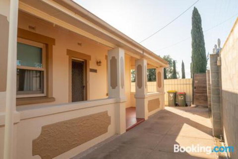 Rosebank Cottage Tailem Bend - Broome Tourism 1