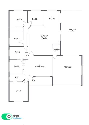 Roselawn Entertainer Large & Luxurious Sleeps 12 - Broome Tourism 1