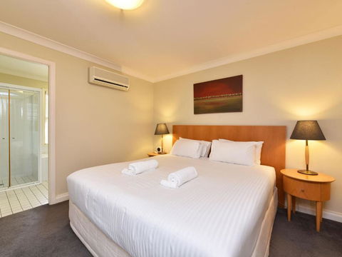 Villa Executive 2br Moscato Resort Condo Located Within Cypress Lakes Resort (nothing Is More Central) - Broome Tourism 1
