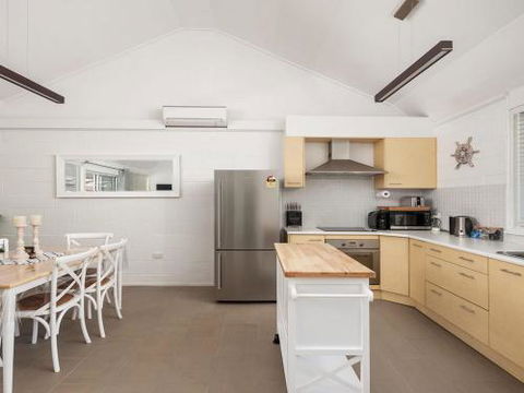 Little Kingsley Beach House 59A Kingsley Drive - Broome Tourism 5
