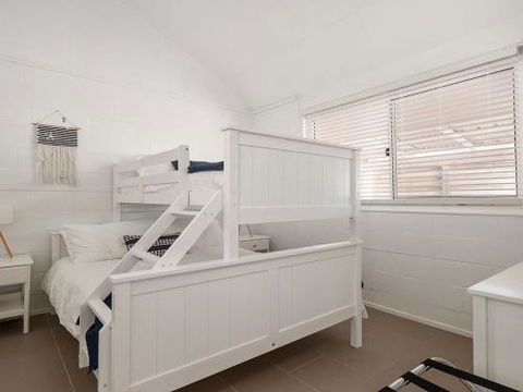 Little Kingsley Beach House 59A Kingsley Drive - Broome Tourism 3