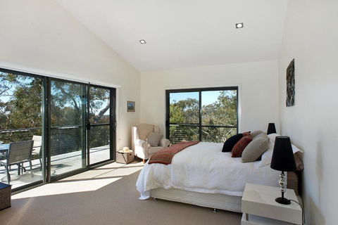 Arana Wentworth Falls - Broome Tourism 2