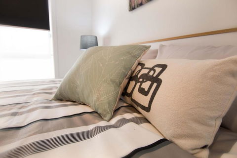 Contemporary â€˜Espritâ€™ With River Reserve Access - Broome Tourism 2