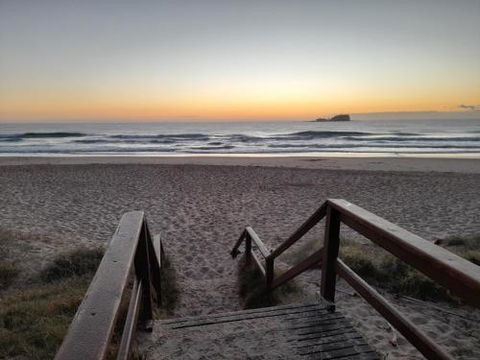 Breakers At Mudjimba Beach - Broome Tourism 4