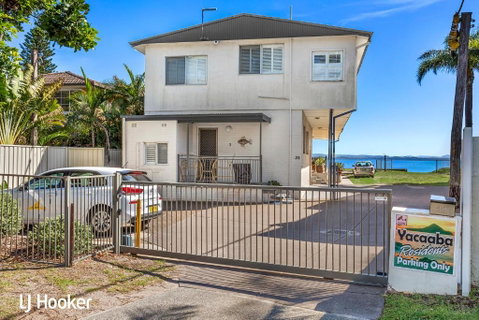 Yacaaba Beautiful Waterfront Location - Broome Tourism 1