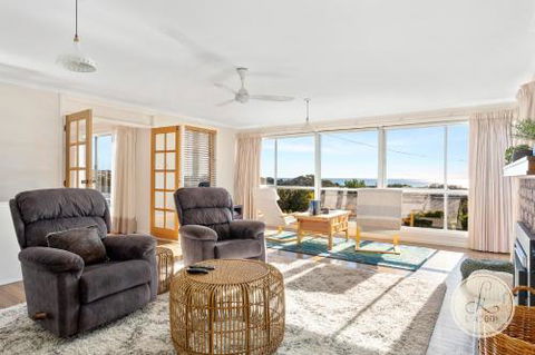 TASSIE SEASIDE SERENITY LAbode Accommodation - Broome Tourism 0