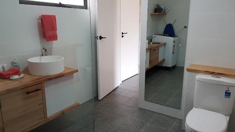 Red Ochre â€“ Large 1BR With Private Courtyard - Broome Tourism 2