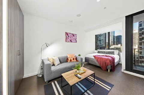 A Stylish & Comfy CBD Studio Near Southern Cross - Broome Tourism 3