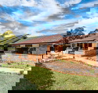 Hedge House- luxury space style location - Broome Tourism
