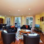 Villa Joie De Vie Located Within Cypress Lakes - Broome Tourism 0