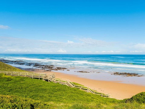 Swan Bay Views - Broome Tourism 4