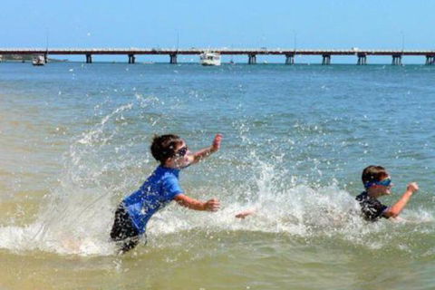 Family Getaway Close To Beach & Restaurants - Broome Tourism 1