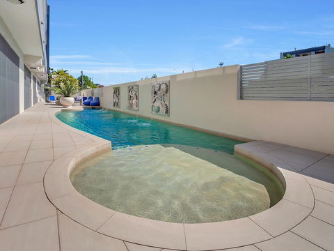 Apartment Near City On Lake 3 - Broome Tourism 1