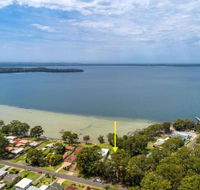 Four Loralyn on the water St. Georges Basin 4pm Check Out Sundays - Broome Tourism