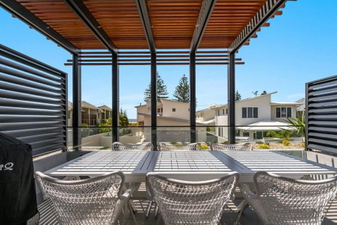 22 South Lennox Head - Broome Tourism 5