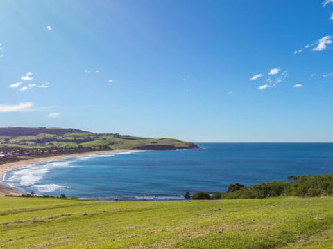 COASTLINE Boat Harbour Gerringong 4pm Check Out Sundays - Broome Tourism 0