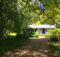 Mirriyindi Unique Berrima escape for 7 in the Southern Highlands 4pm check out Sundays - Broome Tourism