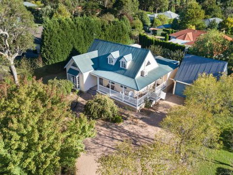 Lou Lous Cottage Southern Highlands 4pm Check Out Sundays - Broome Tourism 0
