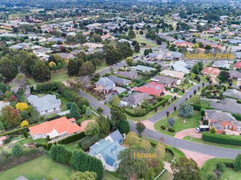 Lou Lous Cottage Southern Highlands 4pm Check Out Sundays - Broome Tourism 6